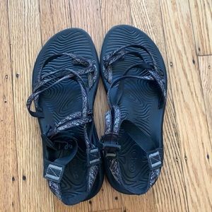 Black chacos
